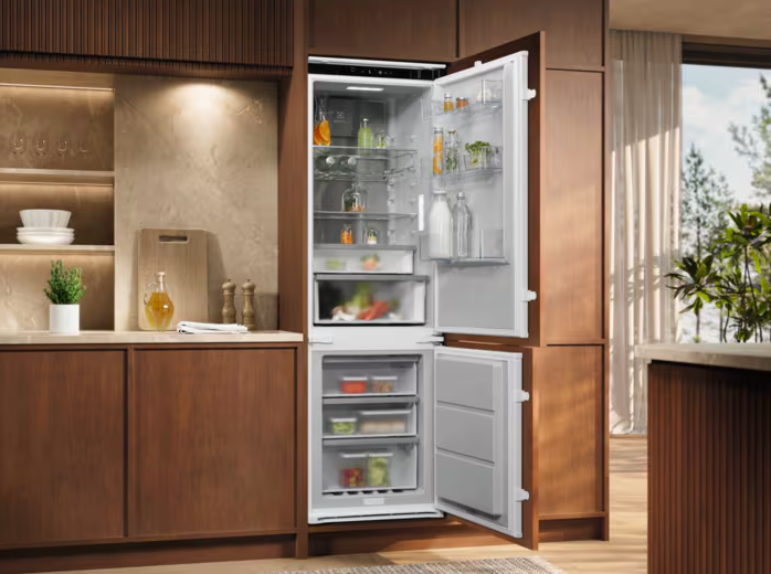 Встраиваемые холодильники ELECTROLUX E8MNCD18S