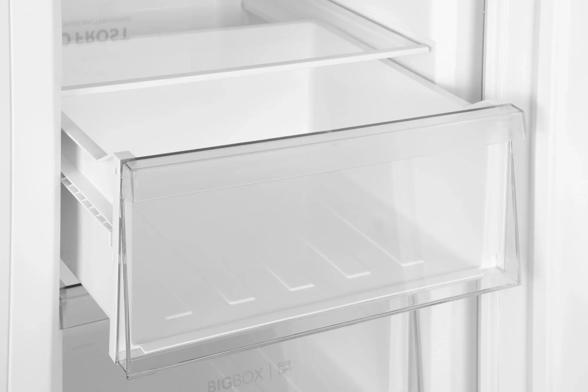 Морозильная камера Haier HF-242WG белый