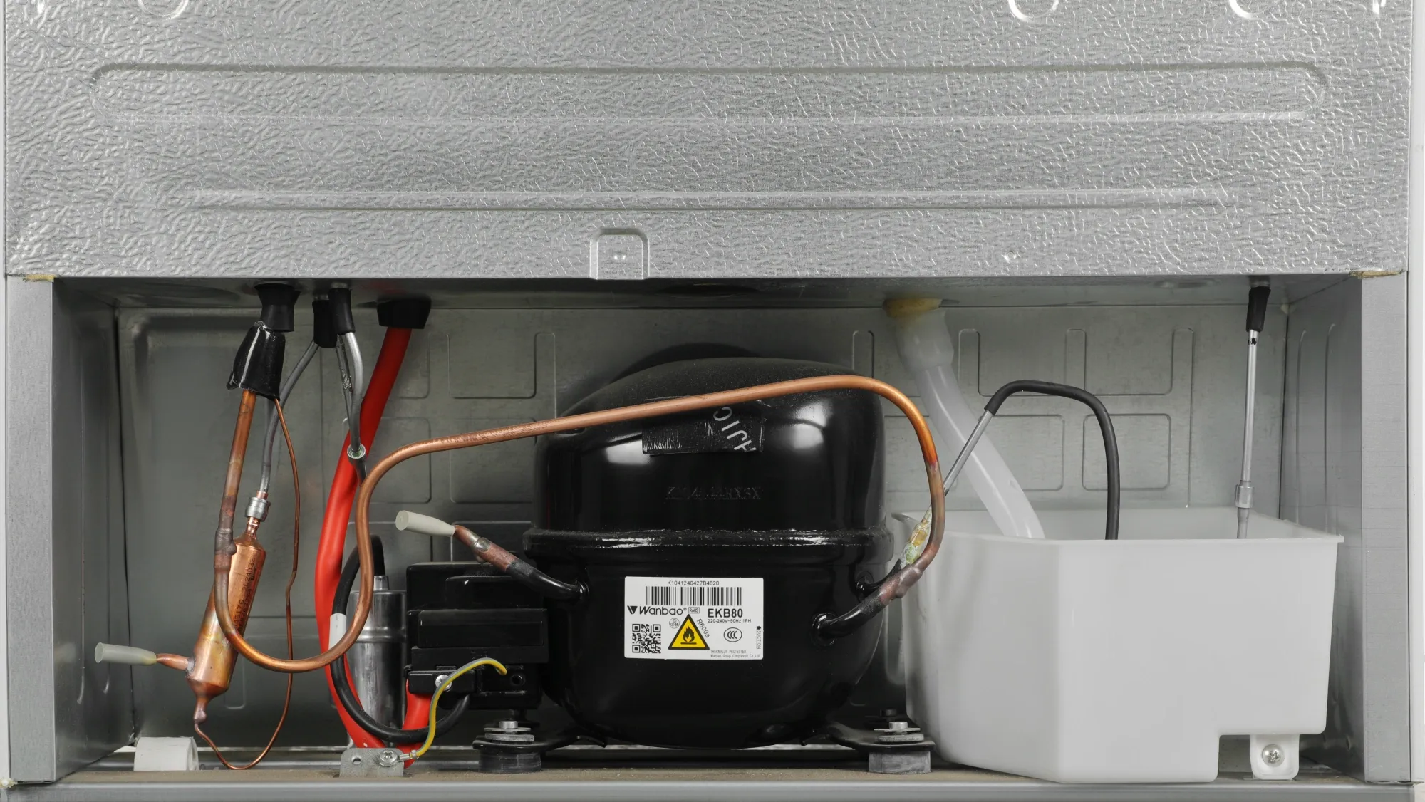 Морозильная камера Haier HF-242WG белый