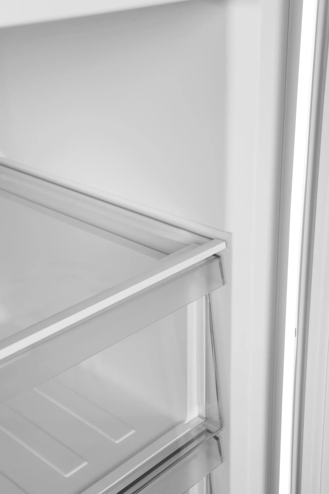 Морозильная камера Haier HF-284WG белый