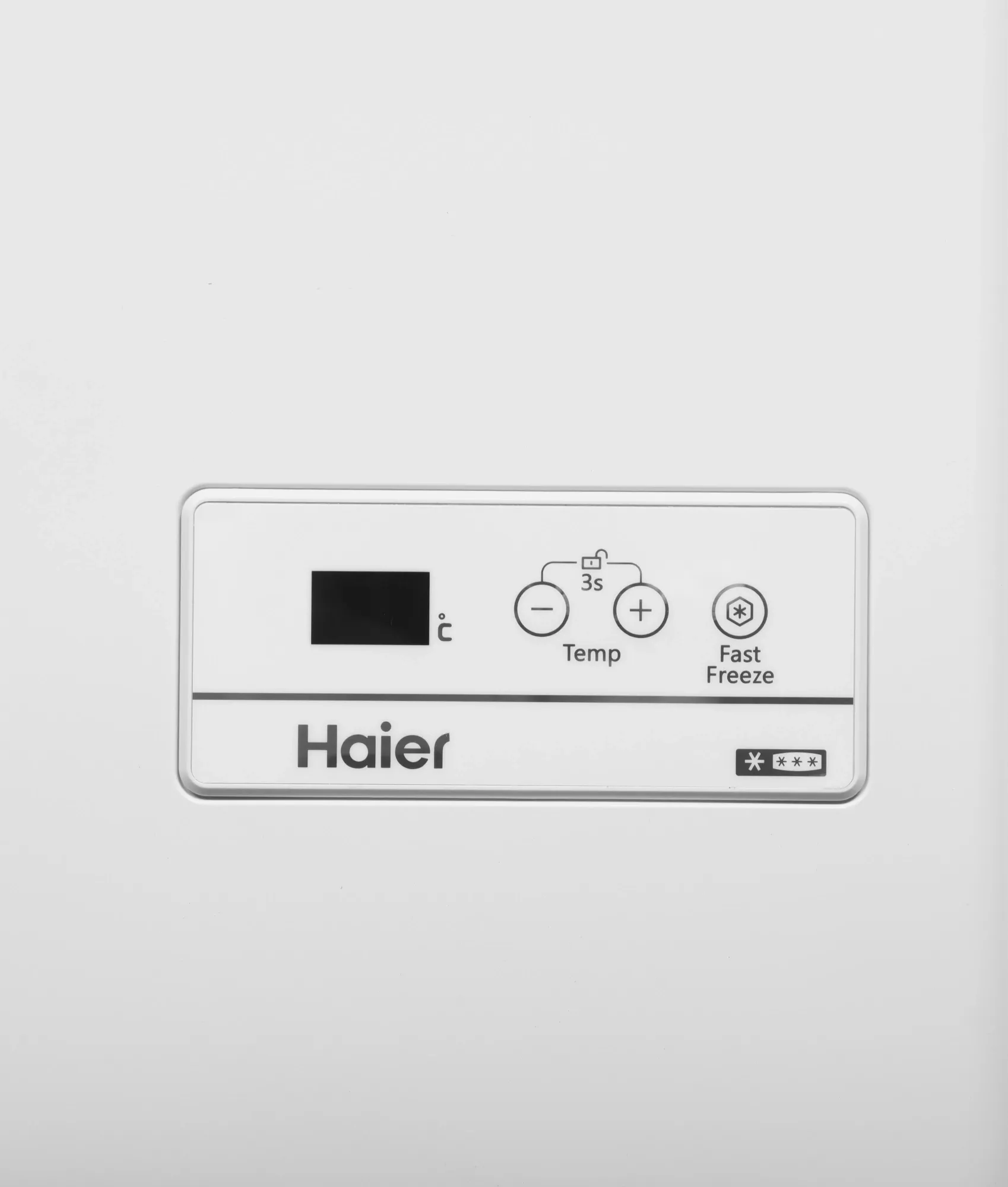 Морозильный ларь Haier HCE200R белый