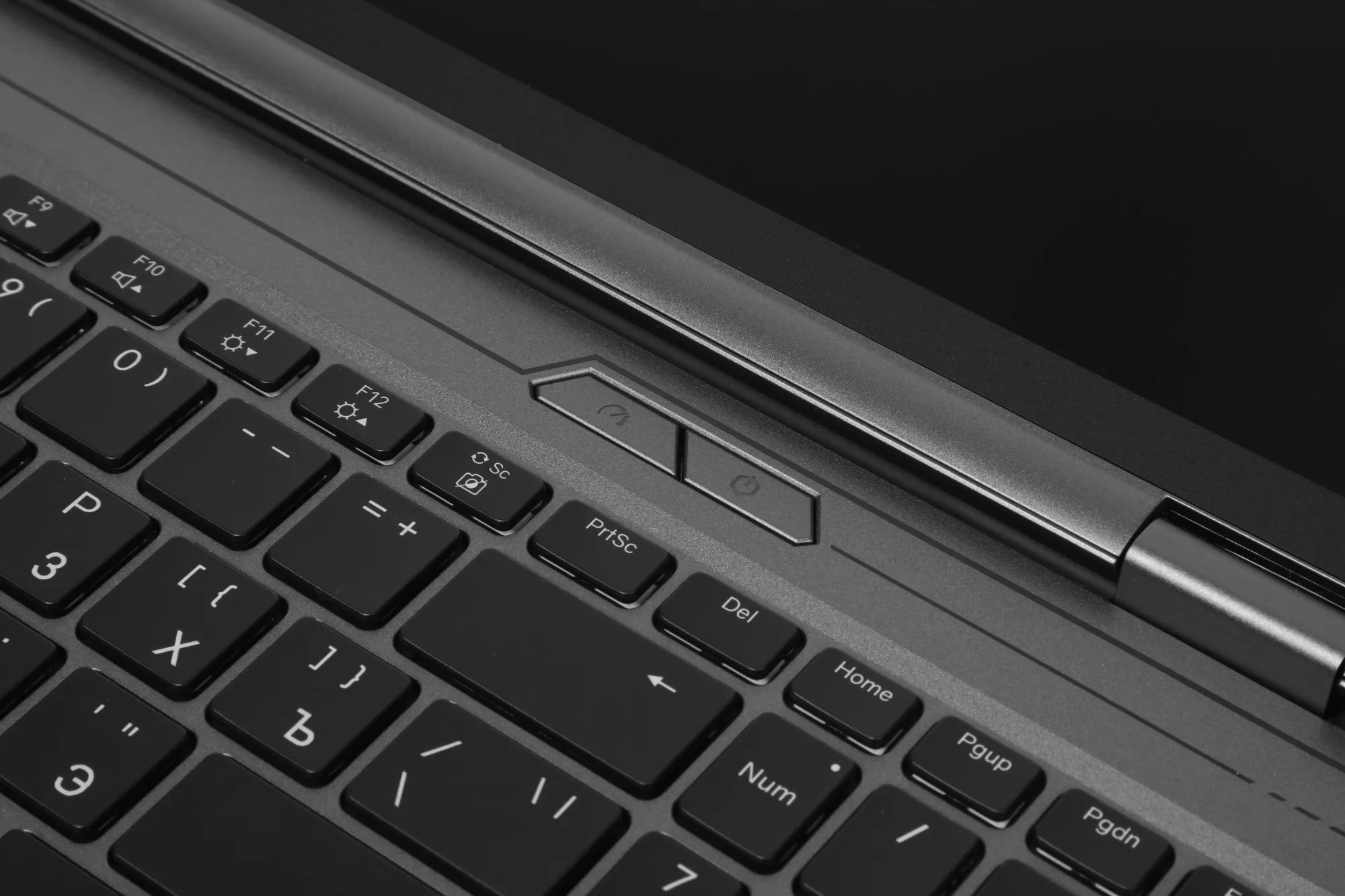 Ноутбук Chuwi GameBook Ryzen 9 7845HX 32Gb SSD1Tb NVIDIA GeForce RTX 5060 8Gb 16