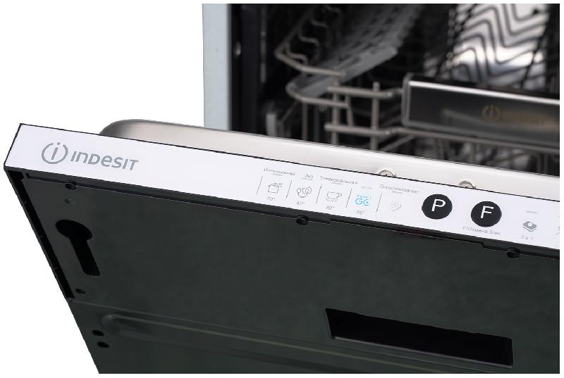 Встраиваемая посудомоечная машина Indesit DIS C120