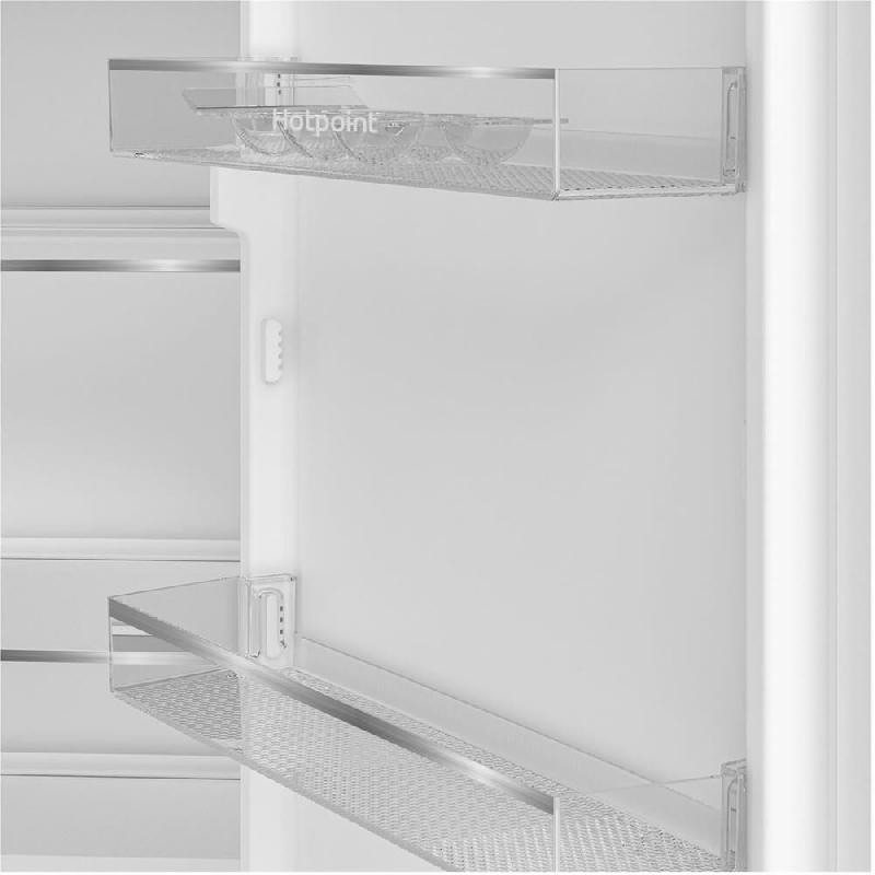 HBH 18 Hotpoint(Холодильник-морозильник)