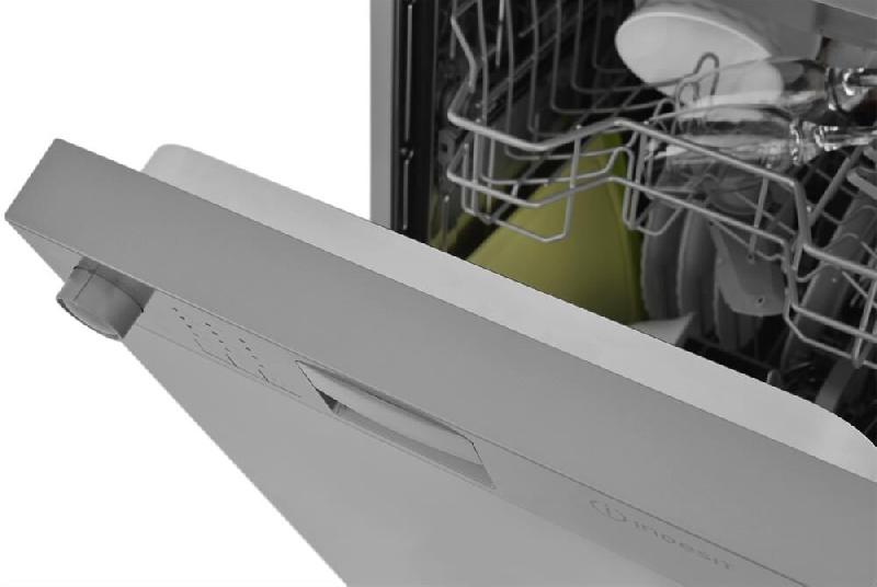 Посудомоечная машина INDESIT DFS 2A59 S