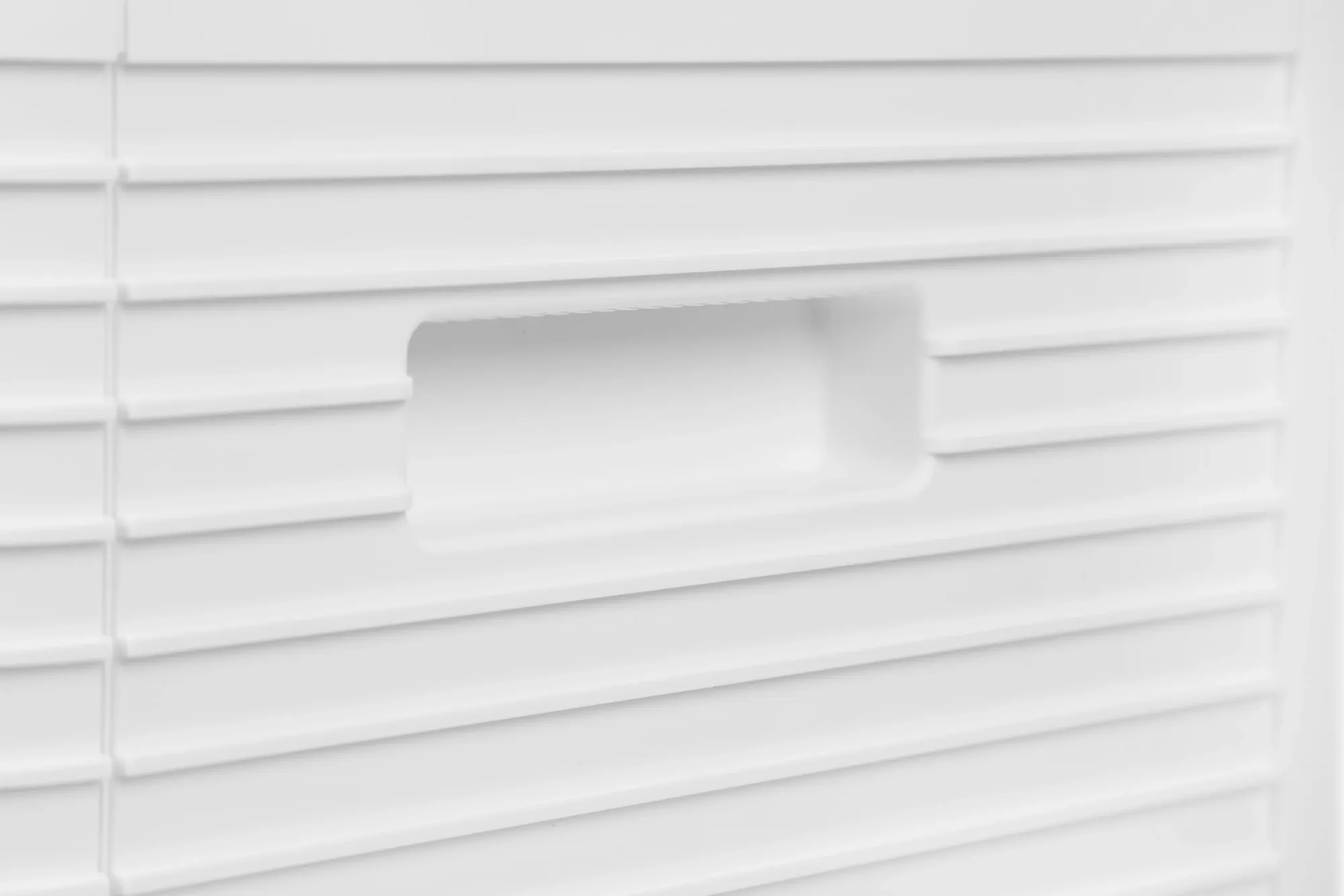 Кондиционер мобильный Royal Clima Cubo RM-CU30HH-E белый площ.21м2