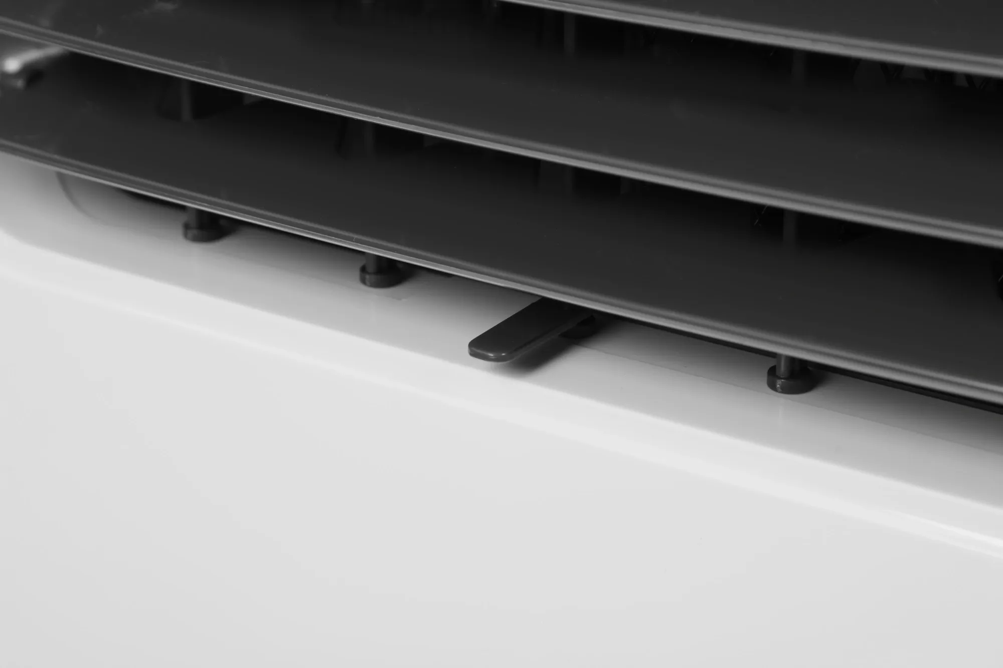 Кондиционер мобильный Hisense W-series AP-09CR4GKWS00 белый площ.17м2