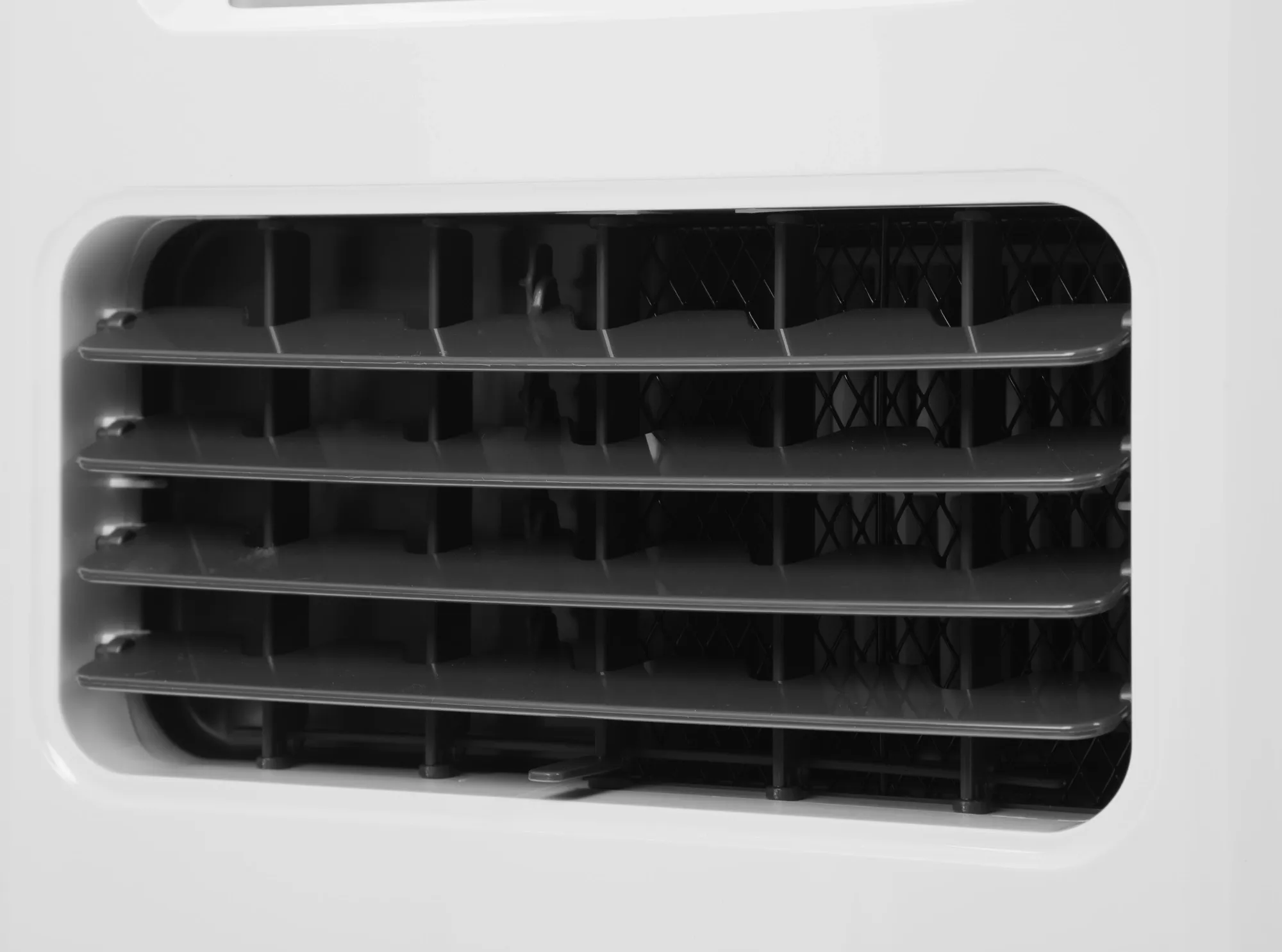 Кондиционер мобильный Hisense W-series AP-09CR4GKWS00 белый площ.17м2