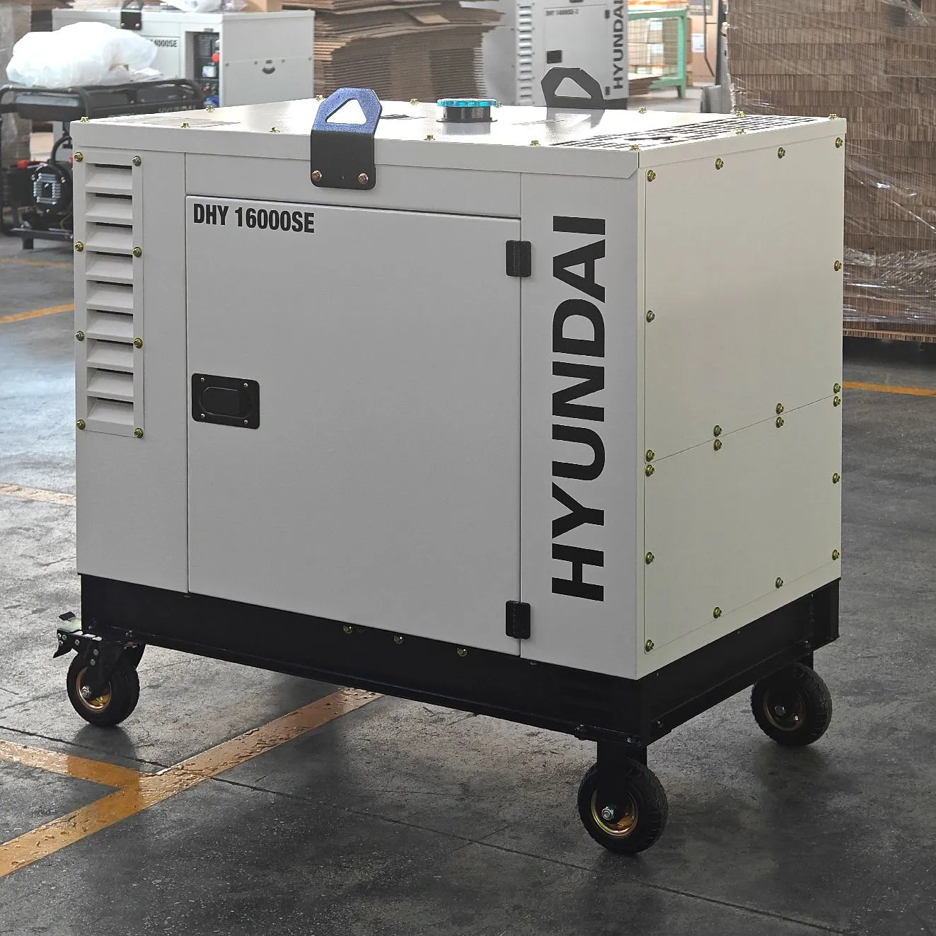 Генератор Hyundai DHY 16000SE