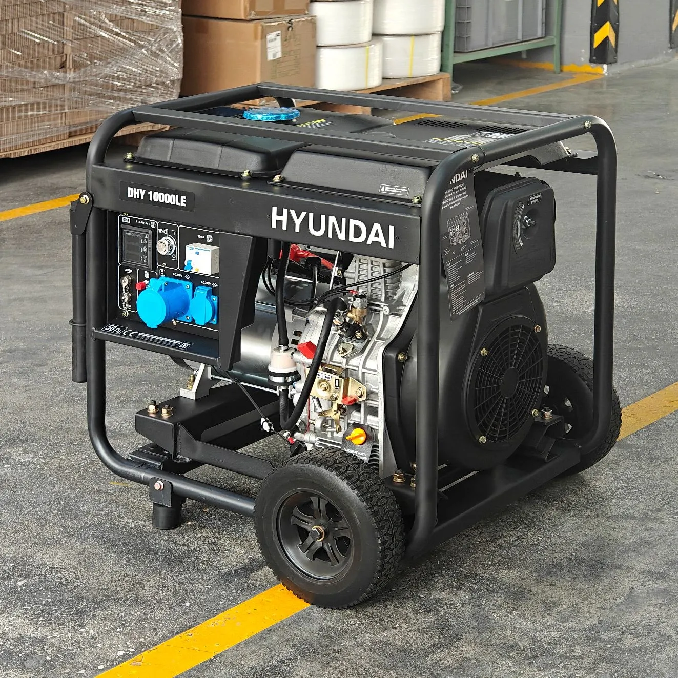 Генератор Hyundai DHY 10000LE