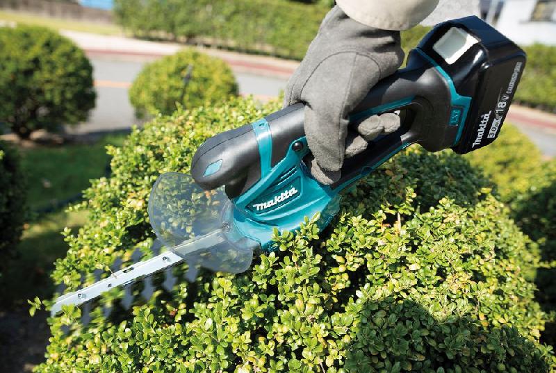 Садовые ножницы Makita DUM111SYX