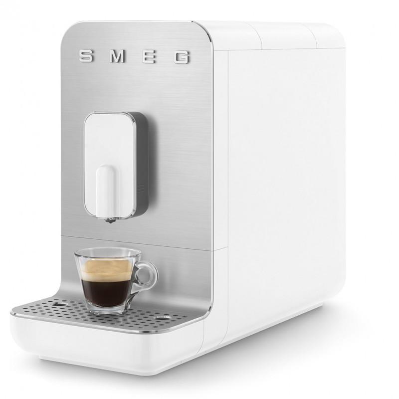 Автоматическая кофемашина Smeg Кофемашина BCC11WHMEU