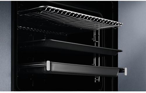 Встраиваемый духовой шкаф Electrolux EOF3H50BK